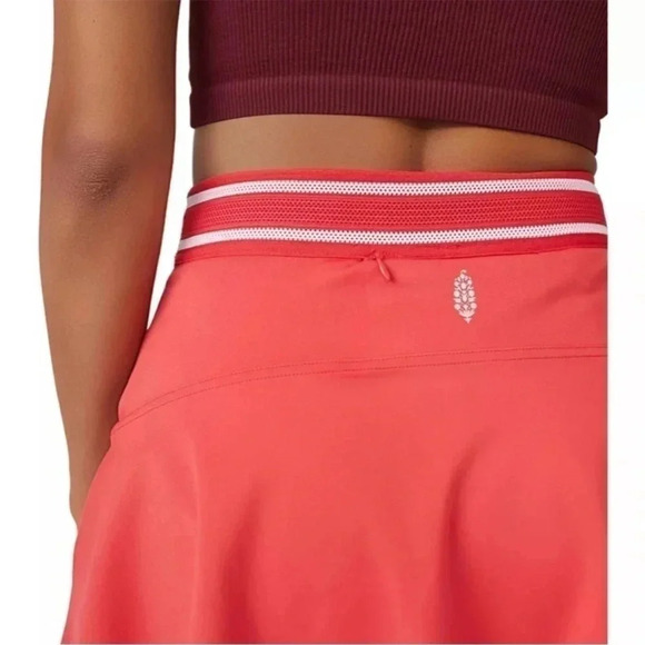 Free People Movement Round Robin Skort Size XS NWT Cayenne - Picture 5 of 5